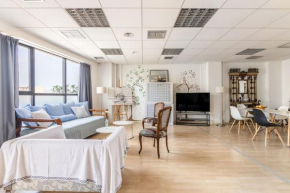 Downtown Spacious Loft near St. Minas Cathedral